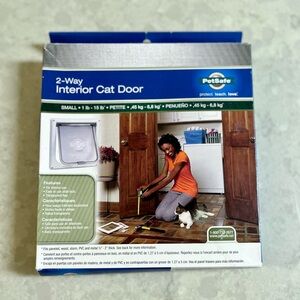 PetSafe CD10-050-11 2-Way Interior Cat Door Small 1 lb - 15 lb Easy Lock